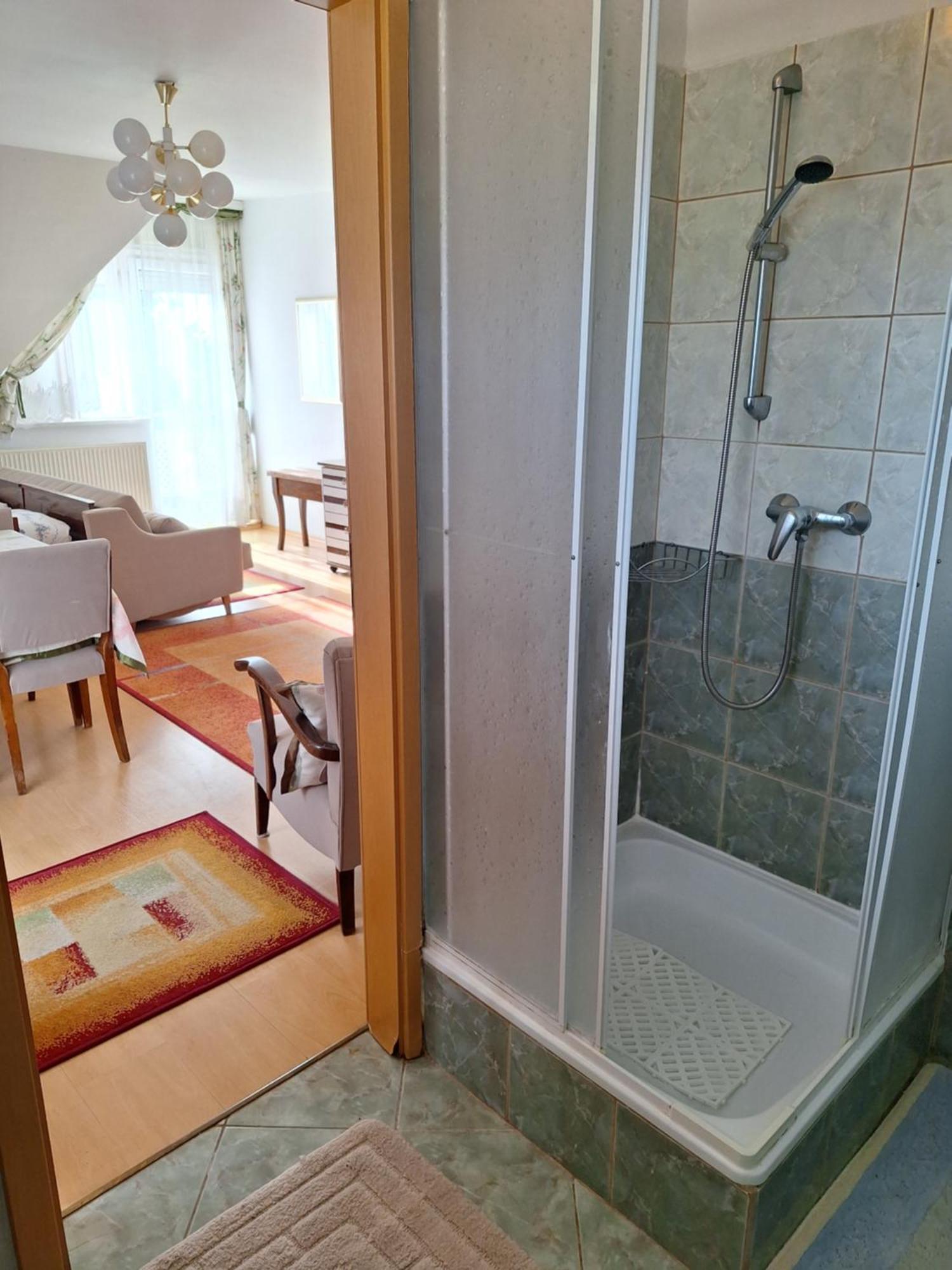 Pension Ovari Buk Exterior photo